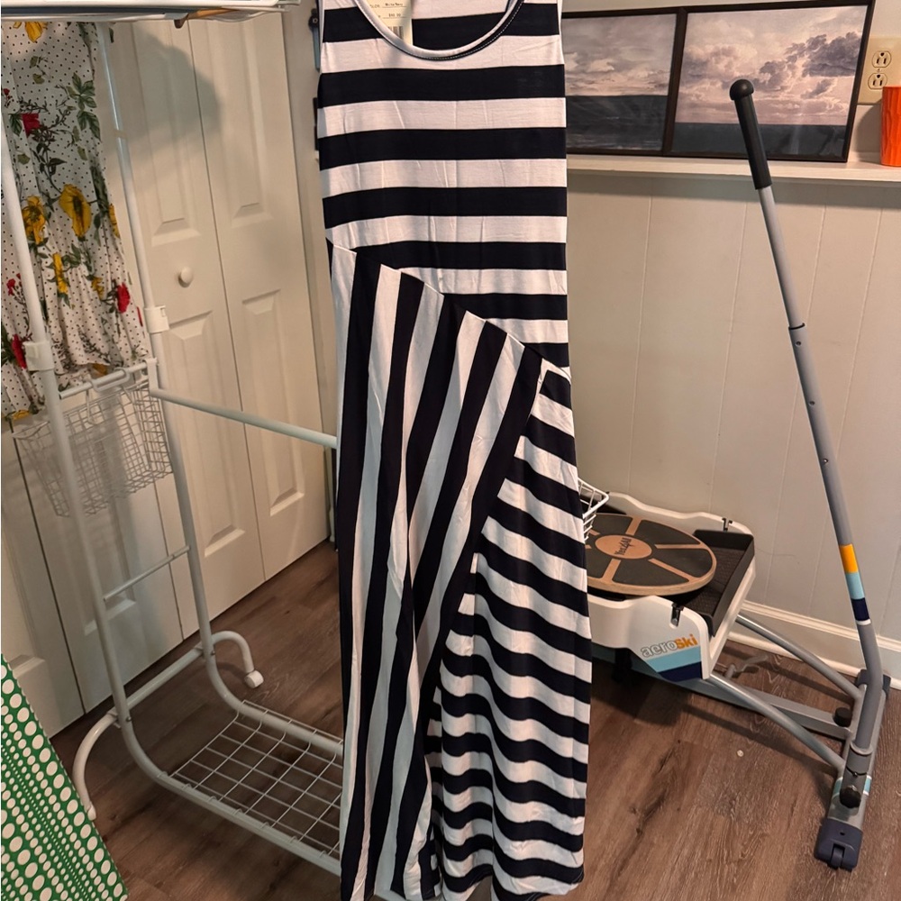 Exist Black and White Sleeveless Sundress